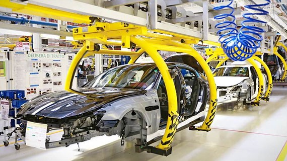 美汽车行业罢工规模扩大 总人数超四万人