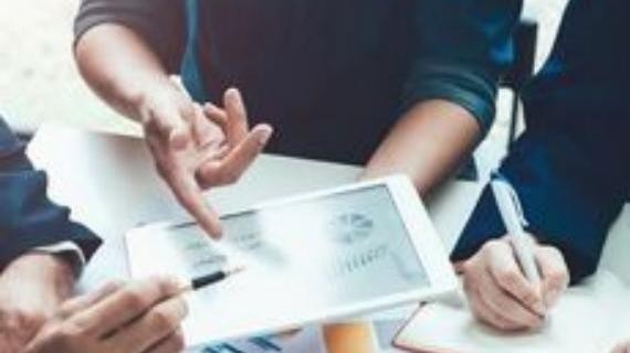 数据自相矛盾，美国经济究竟怎样了？