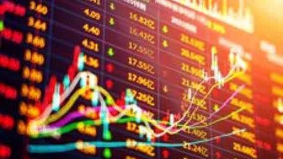 美国重要数据公布！英伟达跌超6%，市值一夜蒸发1.4万亿元！市场聚焦下周8月非农就业报告