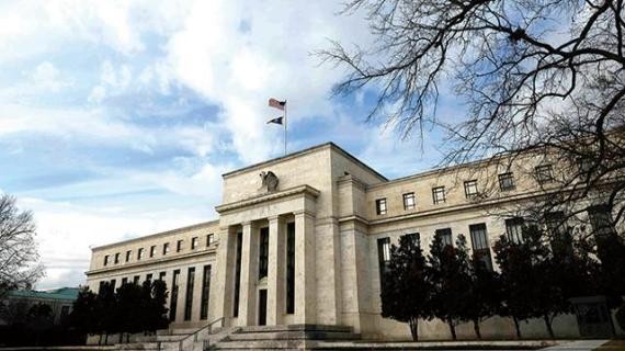 美联储官员密集发声，争论焦点转向宽松节奏