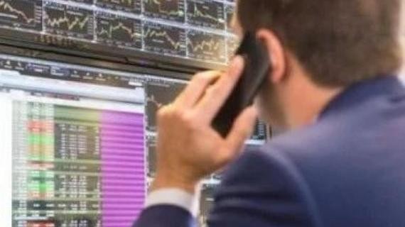 900亿元“天量”资金博弈东方财富，背后隐藏着哪些信号？